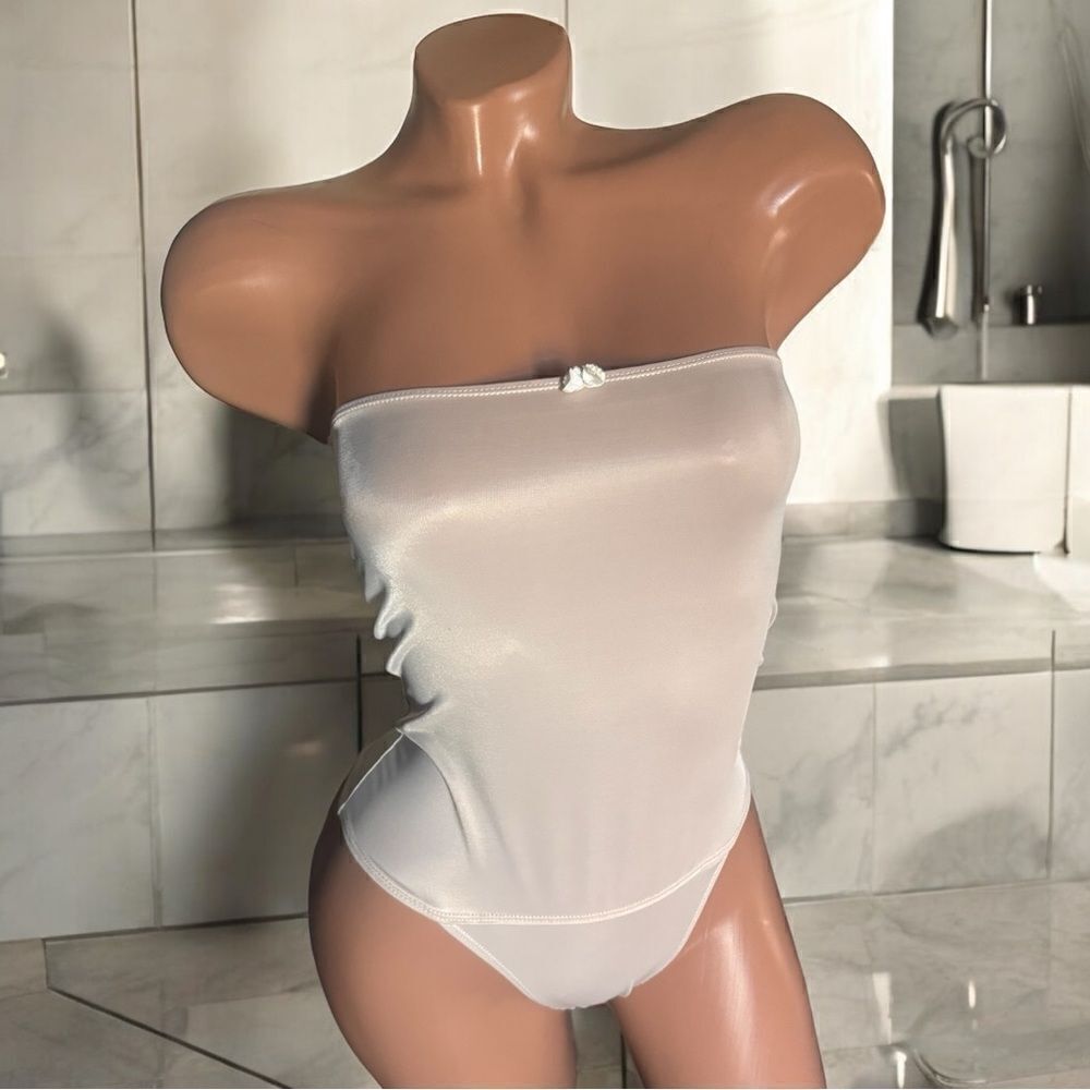 Pink Pearls Shape wear l Girl’s Crème/Beige l Thong Shaper l L l EUC